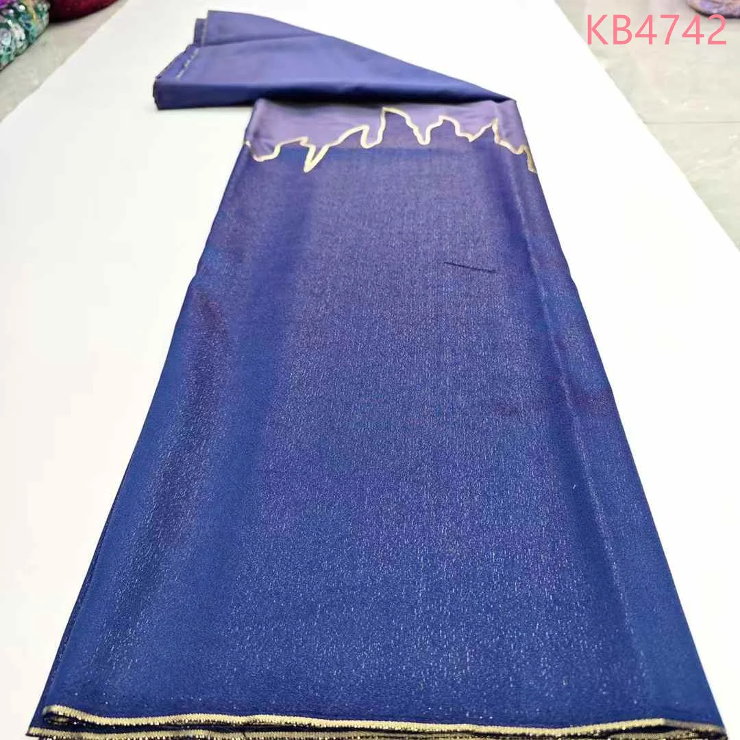 Ultimi tessuti broccato 2025 di alta qualità 5 metri tessuti di pizzo tulle verde pizzo ricamo tessuto jacquard per cucire KB4742