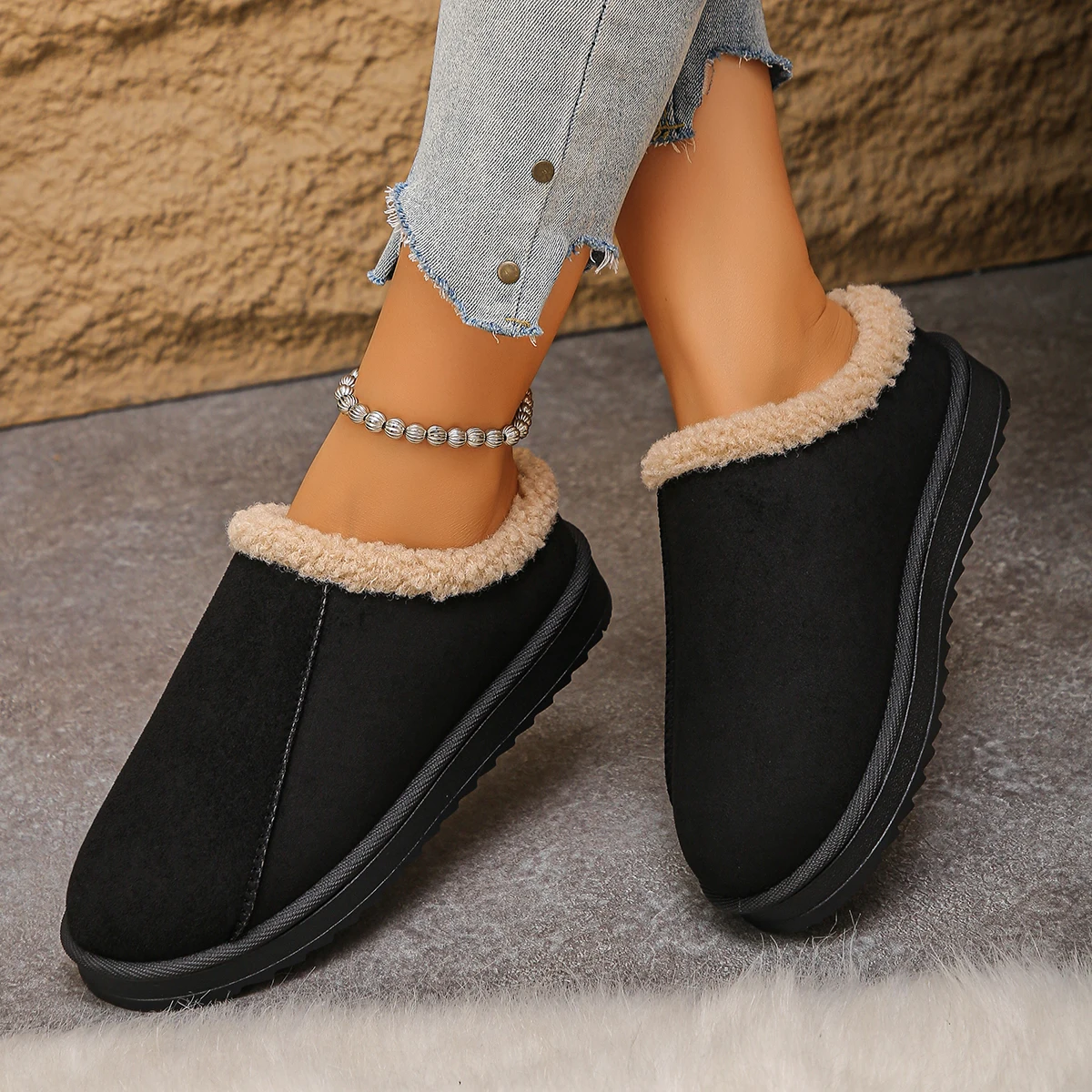 

Модные пушистые женские тапочки на платформе, новинка 2025, плюшевая теплая хлопковая обувь, женские повседневные удобные нескользящие домашние тапочки унисекс