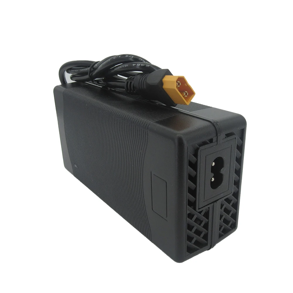 Carregador de bateria de lítio 48V 54,6V 3A para 13S 48 volts 48V3A Li ion Charger GX16 XT60 XLRM Conector