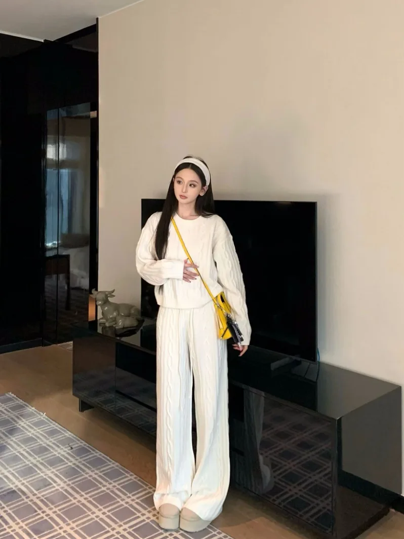 

Women's Winter Fashion Knitted Sweater Set with Straight Leg Long Pants round Neck Long Sleeve Soft Apricot Two Piece Suit