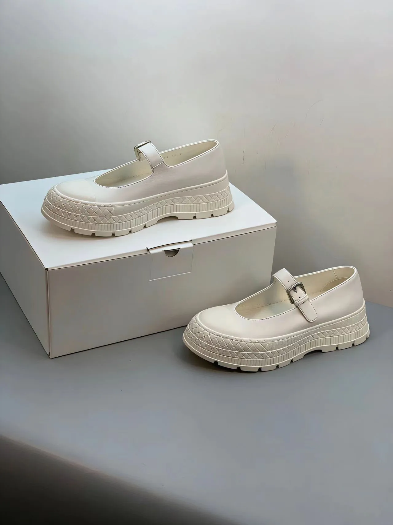 

Women Platform Mary Jane Shoes Thick Sole Buckle-strap