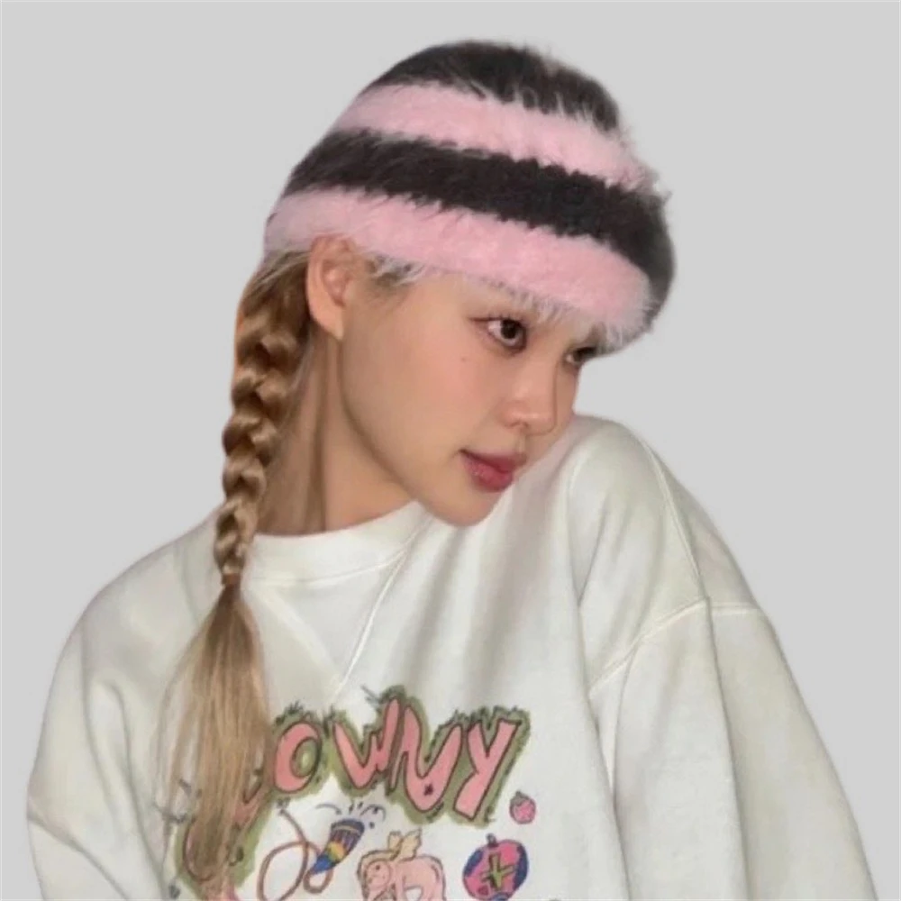 

Korea Designer Faux Mink Plush Hat Winter Warm Knitted Hat Warm Women's Striped Woolen Hat Cold Hat Girls Y2k Skullies Beanies