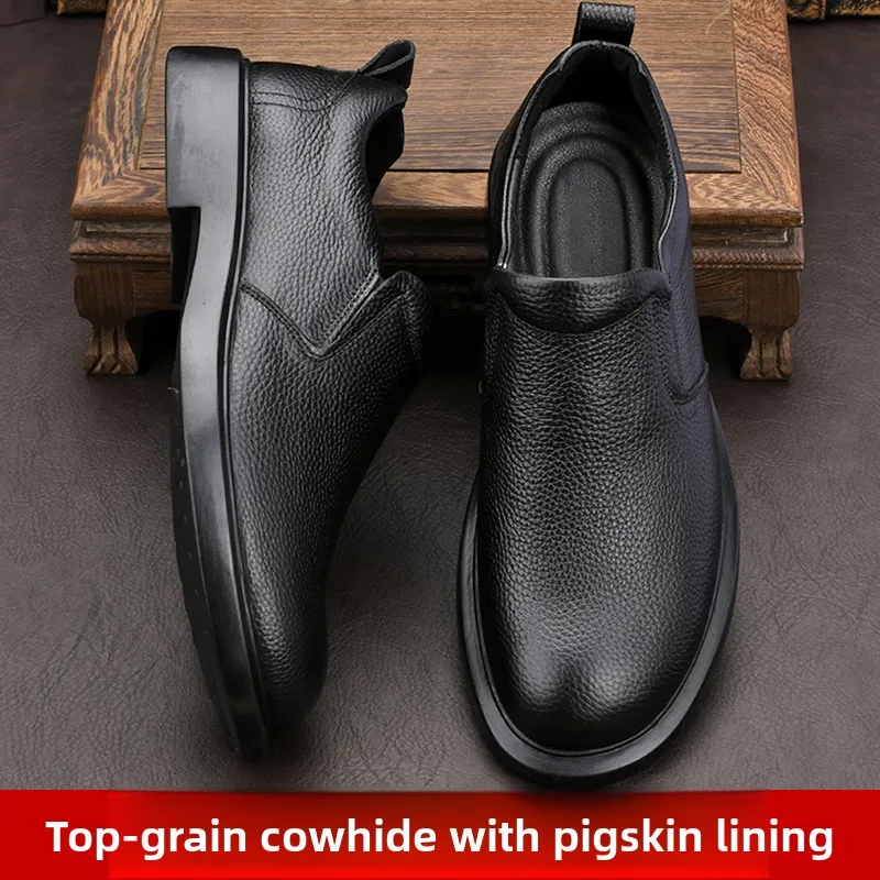 

Men's Casual Leather Shoes Top Layer Cowhide Thick Bottom Soft Leather Autumn Style Slip-On Mid-aged Dad Leather Shoes