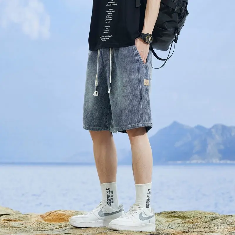 

2026 New Style Men's Summer Denim Shorts Lightweight Star Pattern Loose Straight Leg Casual Mid-Length Comfortable Daily Wear