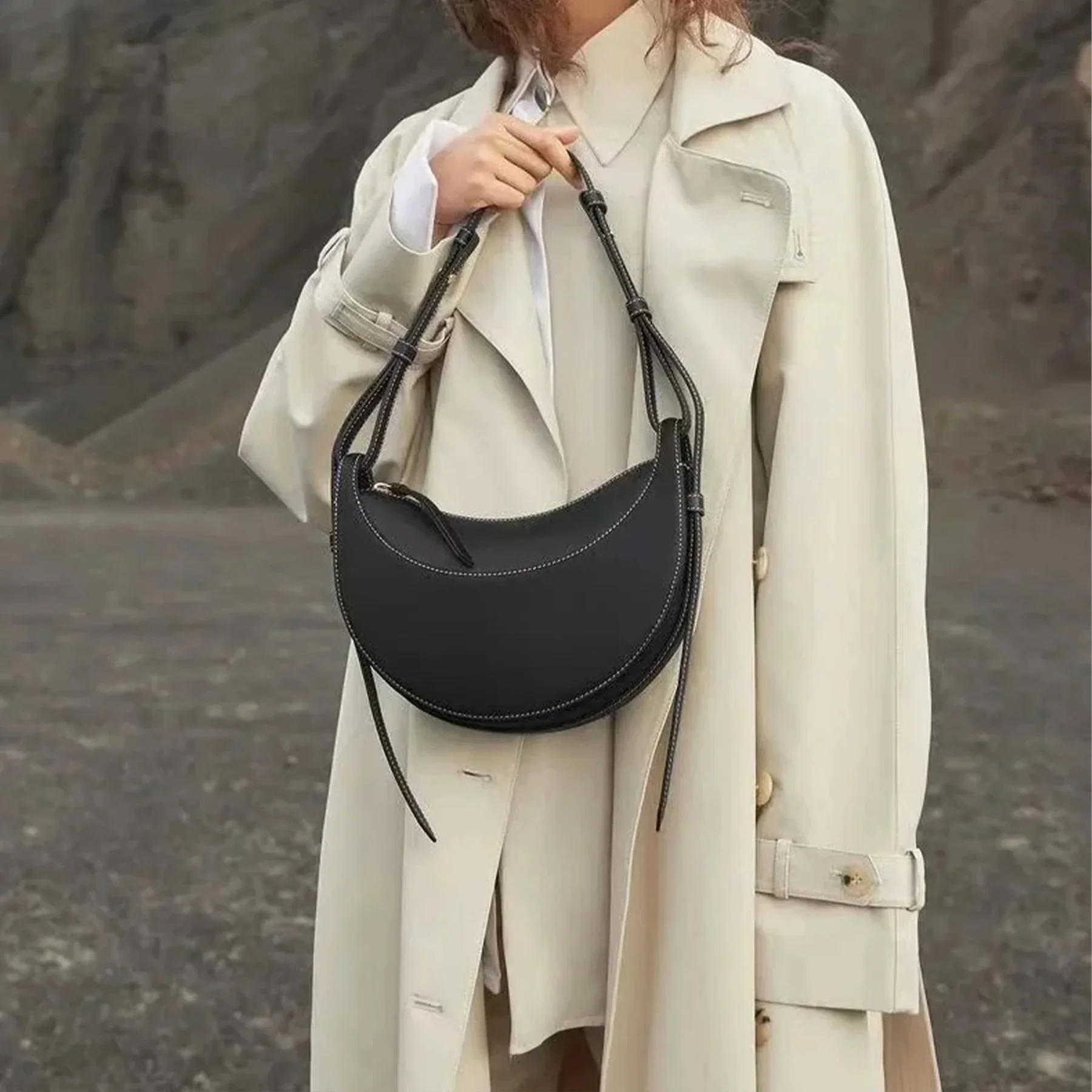 

2025 Новая модная женская сумка на одно плечо из искусственной кожи, модная сумка в форме полумесяца, роскошный дизайн, женская сумка через плечо