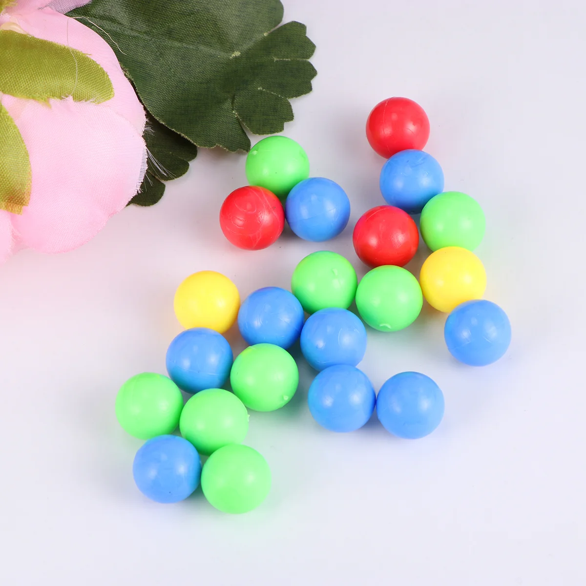 Game Replacement Balls Plastic Colorful Games Beads Compatible for Hungry Hippos Swallowing Beads Game Toy (Random Color)