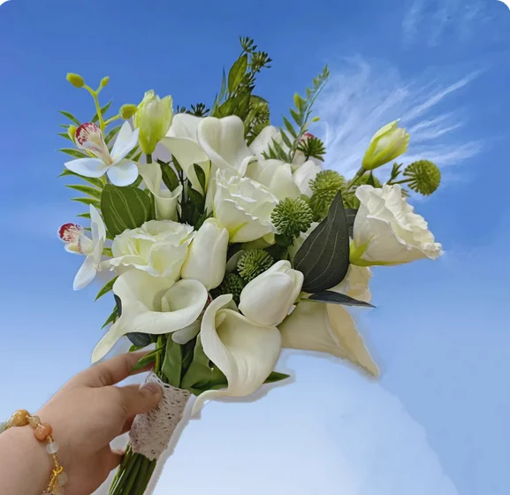 Bridal fan wedding simulation hand-held calla lilies small roses small fresh get married wedding ornaments.