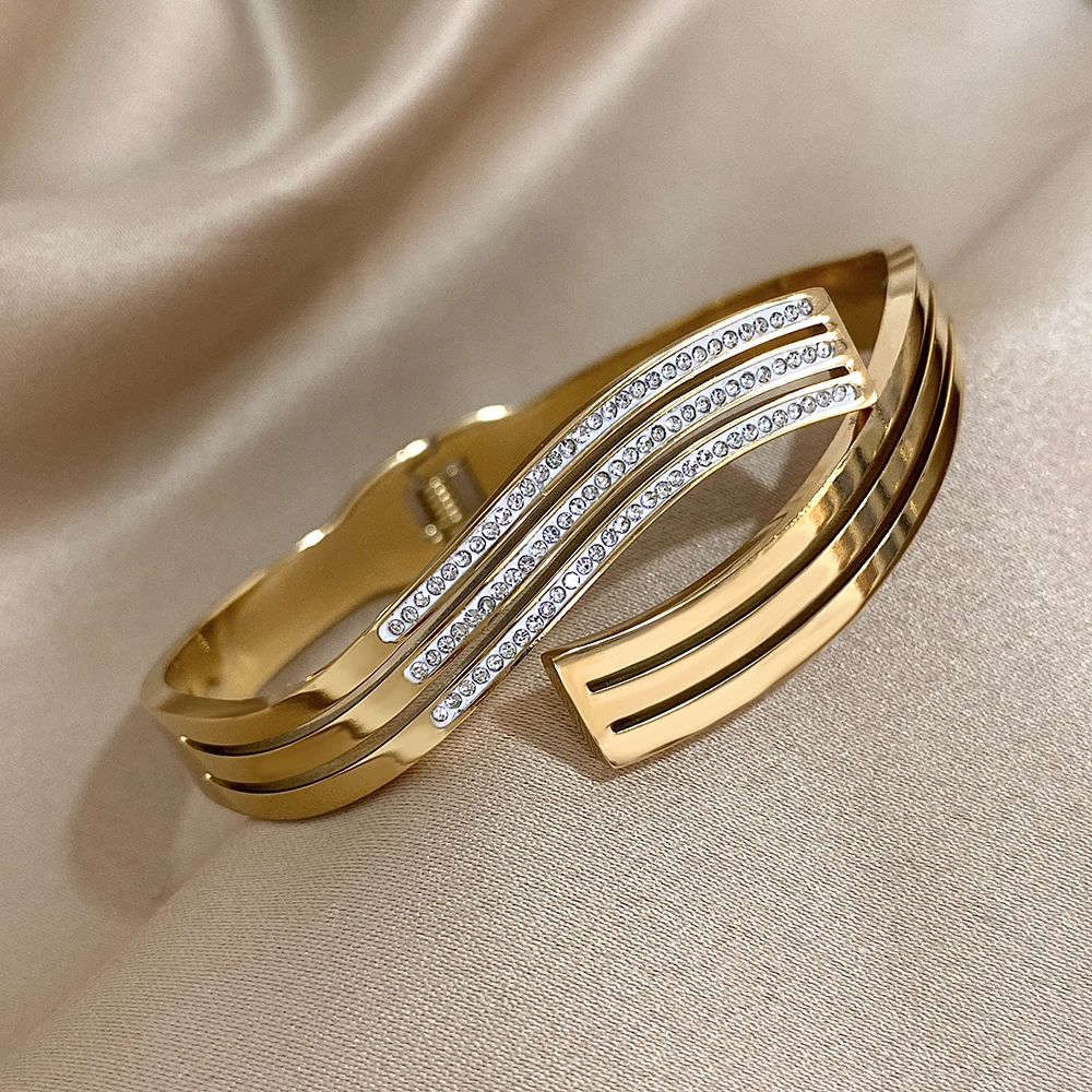 Irregular Twisted Wave Stainless Steel Cuff Bracelet for Women Fashion Elegant Inlaid Rhinestone Bangle Waterproof Jewelry