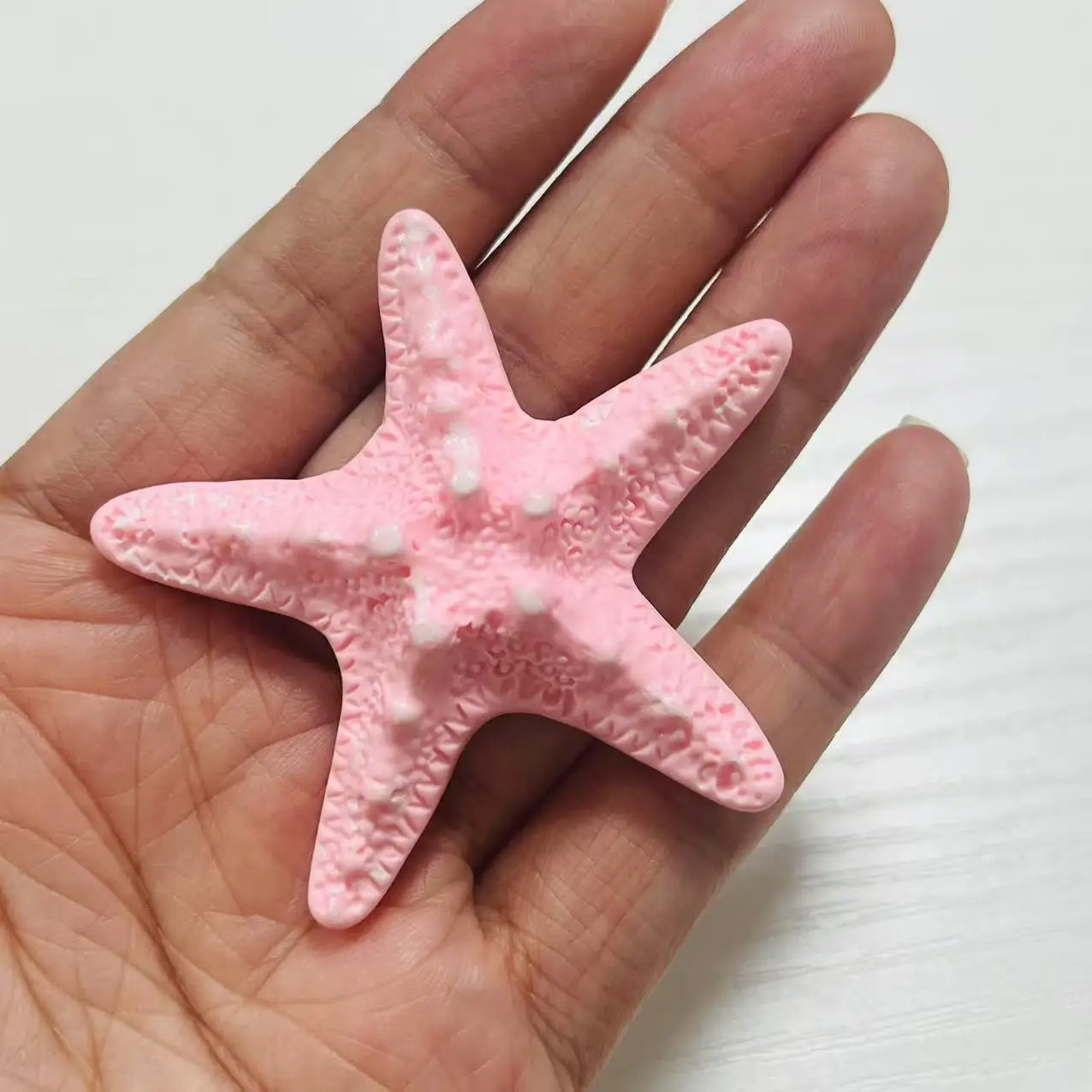 

4Pcs Kawaii Simulated Big Starfish Resin Accessories Junk Phone Case Hairpin Keychain Decoration Charm Flat Back Diy Crafts