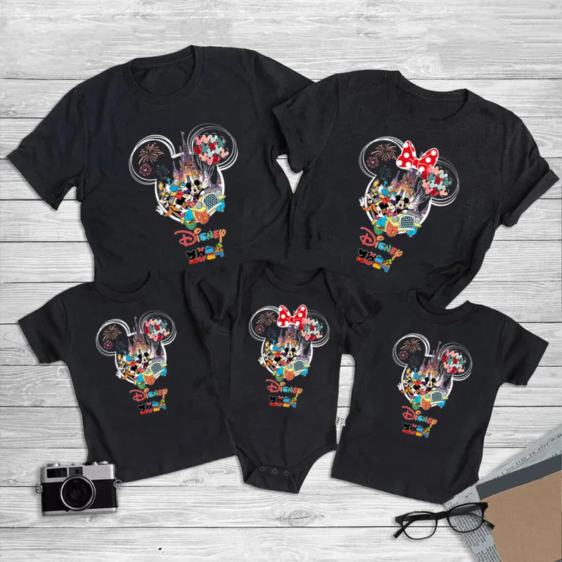 2024 Summer Vacation Style Family Matching Outfis Cute Disney Trip Family Clothing Cotton Tshirt Mother Father Kids Matching Tee