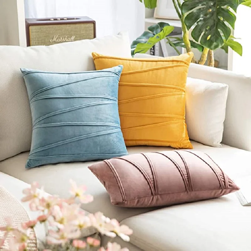 Inyahome  Decorative Plush Velvet Throw Pillow Covers Sofa Accent Couch Pillows for Bed Living Room Square Pillow Cases