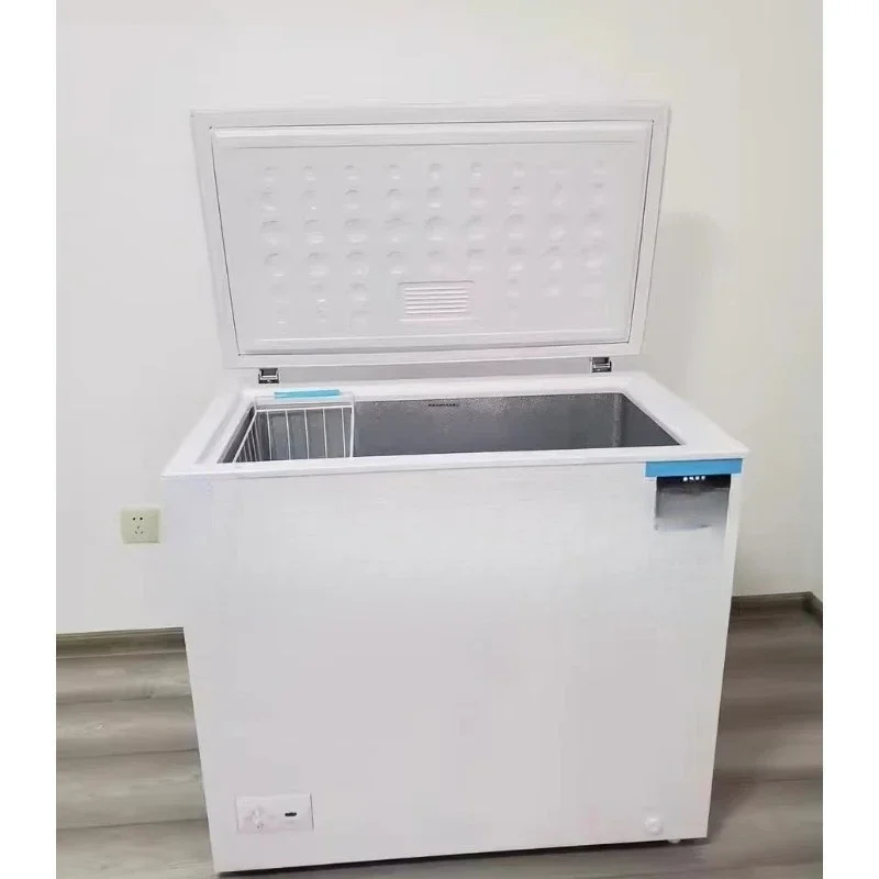 Solar refrigerators, freezers, and household small refrigerators do not need to be charged.