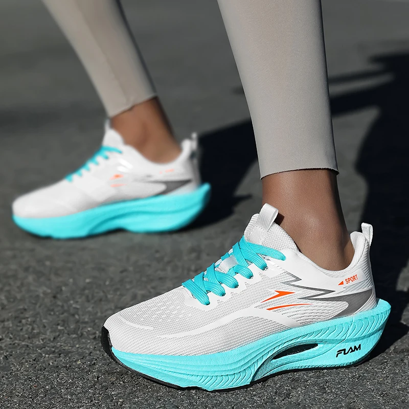 Herren-Freizeitsportschuhe, neue Rennschuhe mit Farbverlauf und Carbonplatte, atmungsaktive Fly-Knit-Mesh-Dämpfung, rutschfeste Schuhe für Herren und Damen, Outdoor-Sportschuhe für morgendliches Lauftraining. – Detail 21