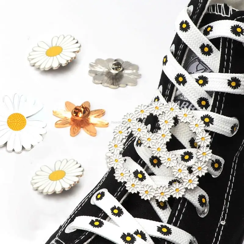 Fashion Daisy Shoe Charms Sneakers Laces Charms Girl Gift Shoe Decoration DIY Metal Shoelaces Buckles Shoes Accesories