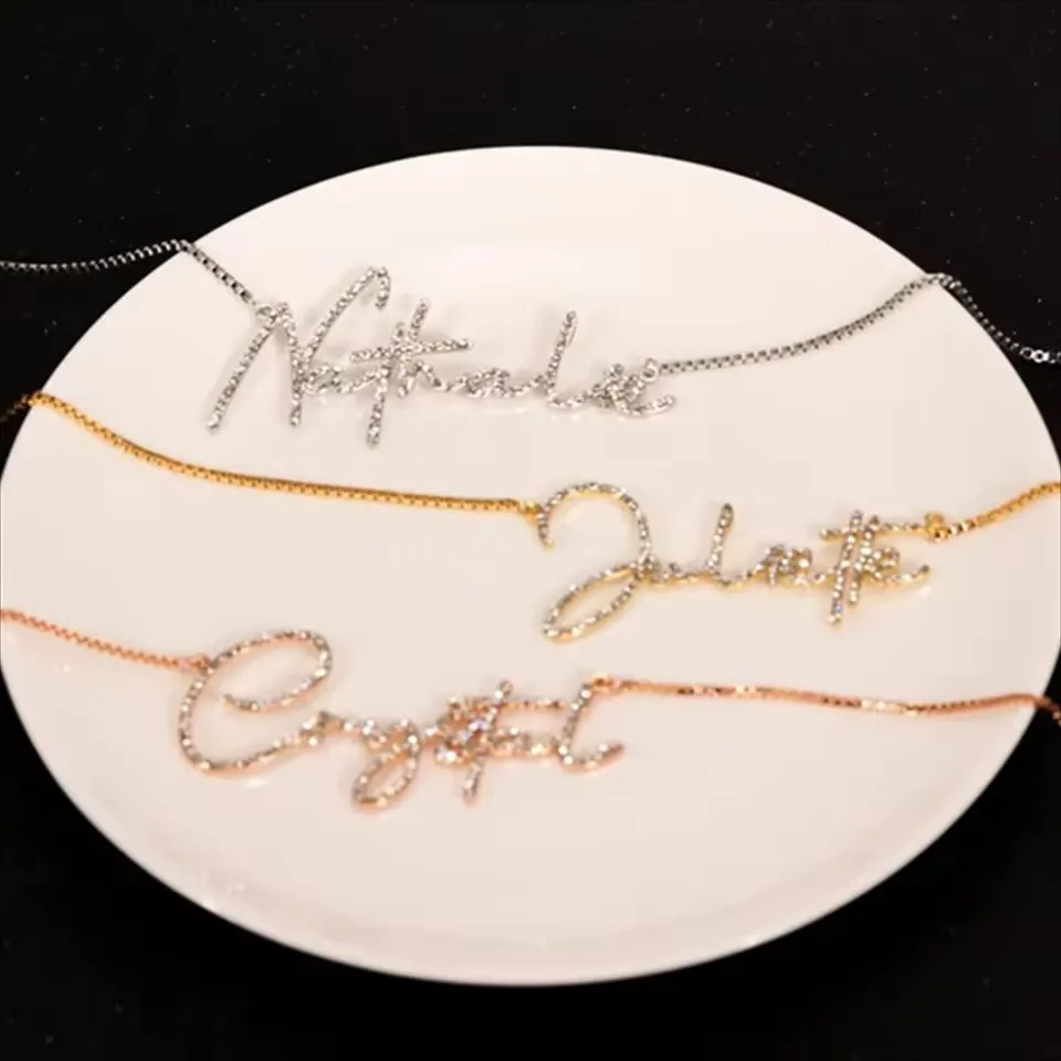 

Stainless Steel Gold Crystal Nameplate Women's Gift Customized Diamond Ice Flower Pendant Customized Crystal Necklace