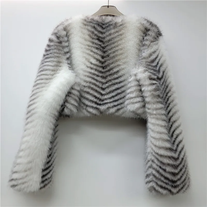 HKSH Women Faux Fur Short Coat Korean Style Gradient Striped Loose Fit O-Neck Fashion Casual Trendy Warm Cardigan Jacket HK28776