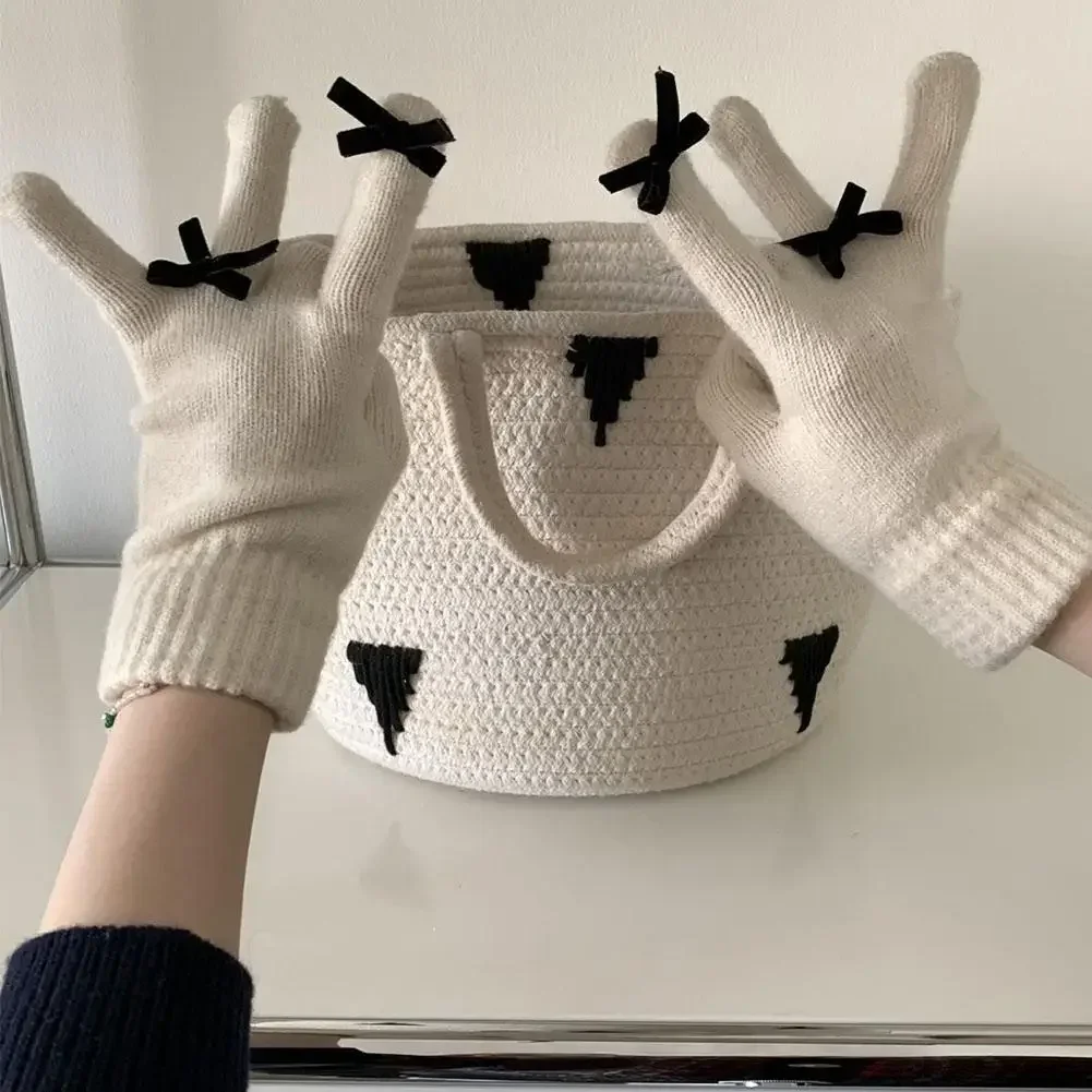 Fluffy Bow Warm Gloves Full Finger Screen Gloves Winter Women Knitted Mittens Bow Decorate Crochet Gloves Christmas Gifts