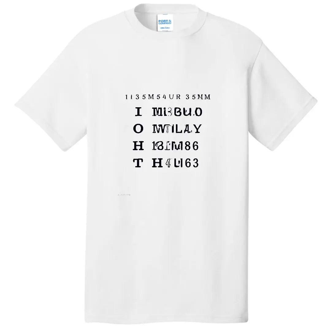 تي شيرت GILDAN أبيض برقبة دائرية وأكمام قصيرة مع نص عاكس أمامي أسود يشبه كابتشا وسلسلة مطبوعة، عادي