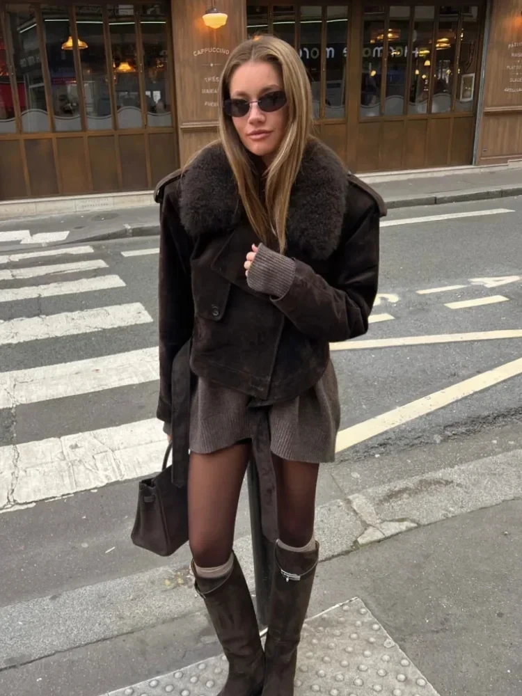 

Vintage Faux Fur Collar Suede Short Women Jackets Casual Lapel Full Sleeve Loose Female Coat 2025 New Lady High Street Outerwear