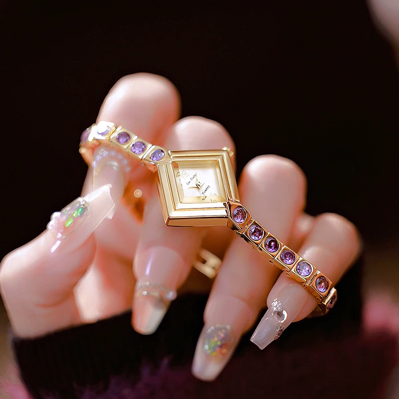 

Легкие роскошные золотые фиолетовые часы с бриллиантовым ремешком для женщин, кварцевые часы с темпераментным бриллиантовым циферблатом, подарочные часы, наручные часы