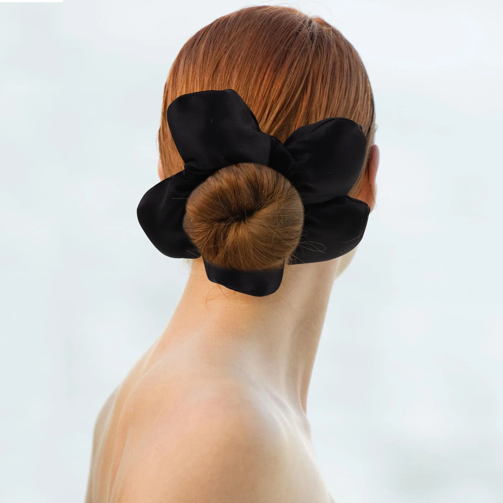 

Sleek Large Flower Hair Tie Bracelet for Women High Elasticity Ponytail Holder Suitable for Thick Hair and Buns