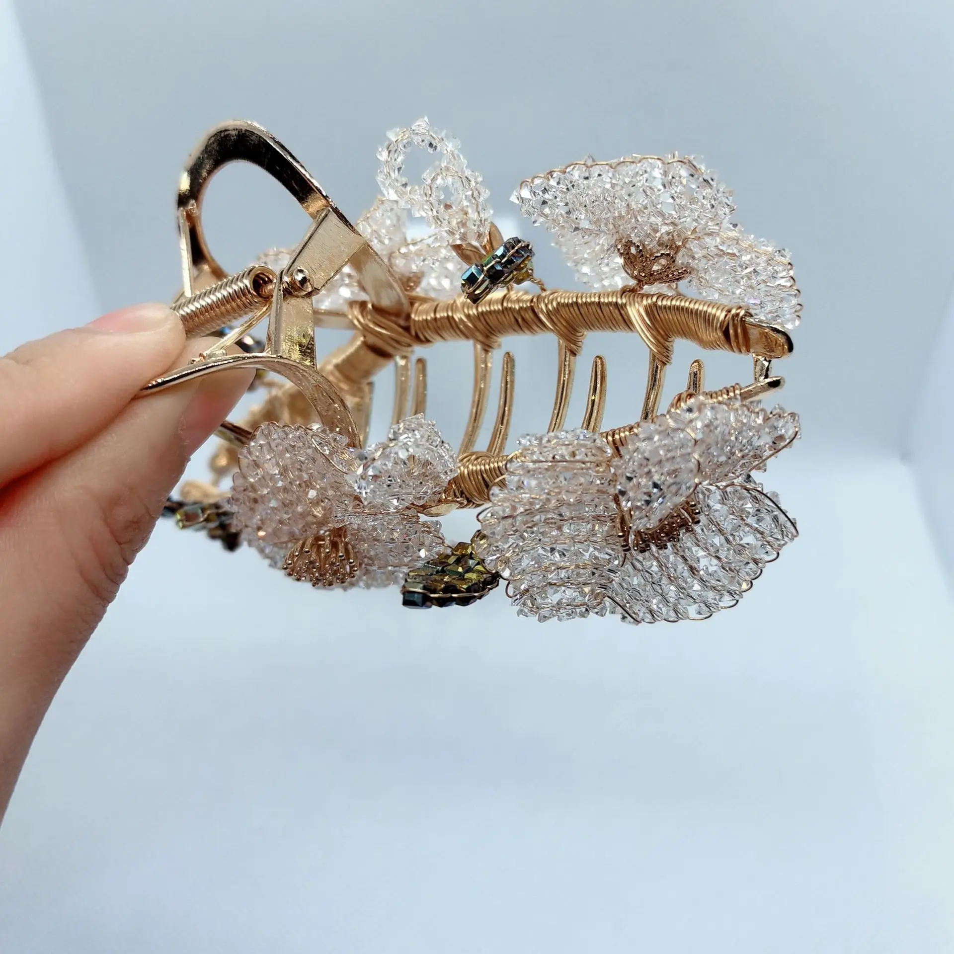 Copper wire fixed braided flower crystal pure handmade shark clip large female hairpin