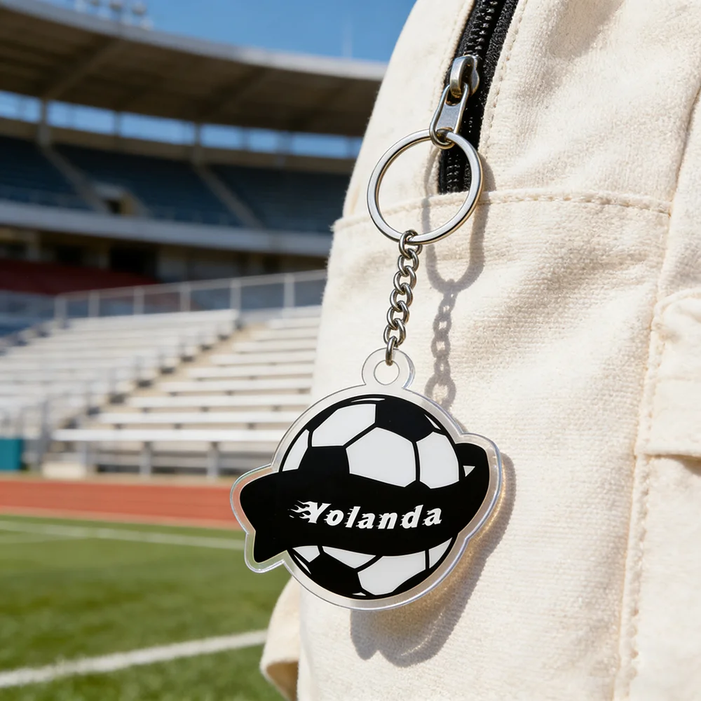 

Новый персонализированный футбольный брелок 2026 года, подарок с именем на заказ для фанаток, подарок на день рождения лучшей подруге в день матча