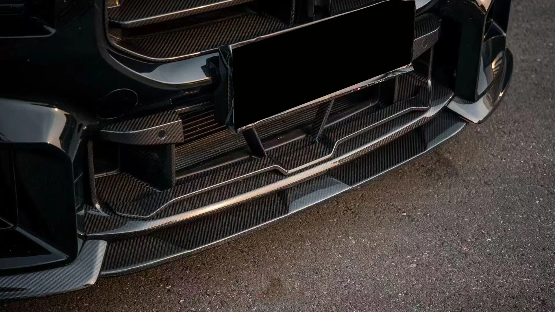 For G87 M2 Front Dry Carbon Fiber Bumper with New Middle Lip and Lower Grille Exhaust Cut-Outs