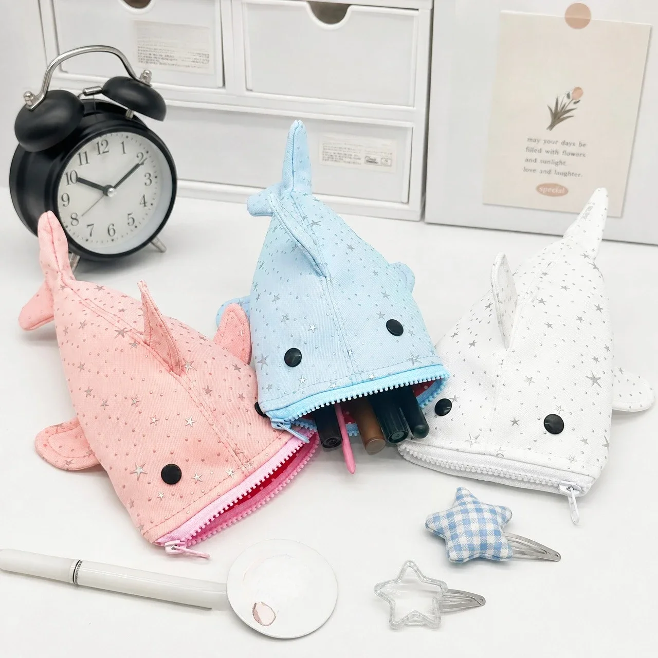 Shark Shaped Cosmetic Bag for Girls Portable Travel Makeup Bag Zipper Toiletry Organizer Stationery Storage Pencil Case