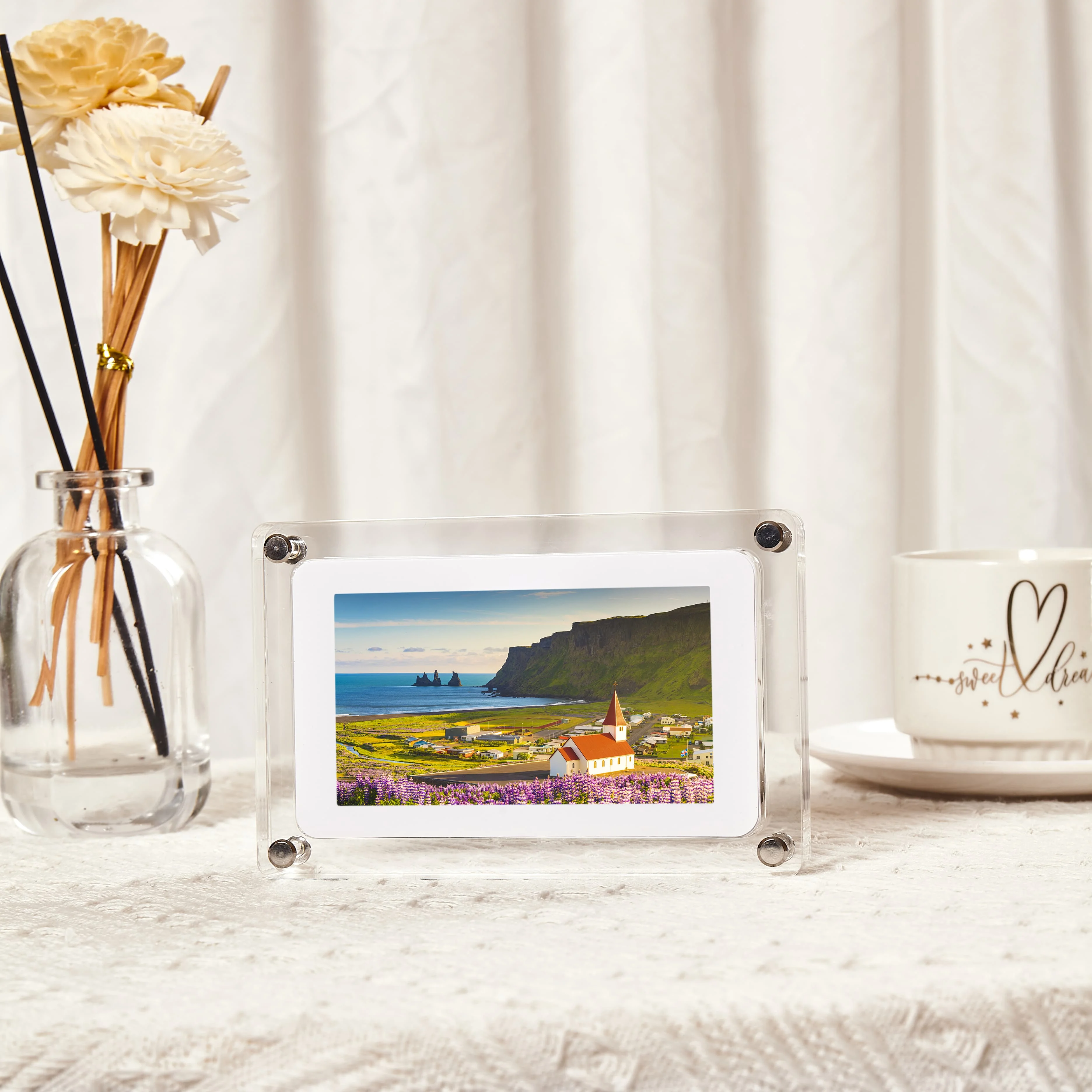 

Acrylic Digital Photo Frame 5 Inchs 1000mAh Automatically rotate Display IPS Screen 4G Memory Battery Gravity Induction