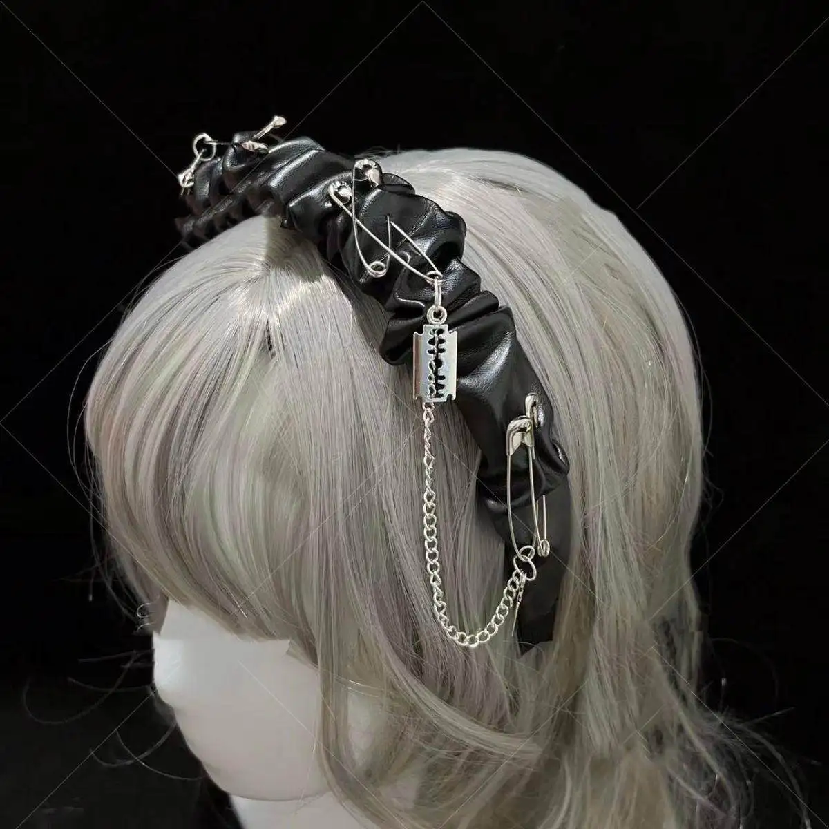 Y2K Hottie Dark Goth Punk Headband Blade Pin Chain Pleated Headband Personality Hair Accessories for Women