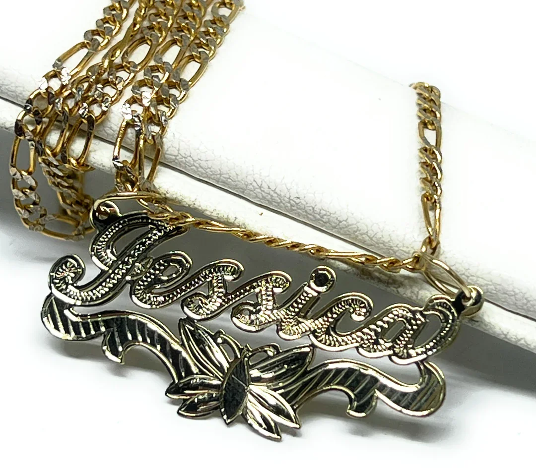 

Personalized Name Necklace Customized single-layer letter jewelry Butterfly decoration Daily dressing commemorate Christmas Love