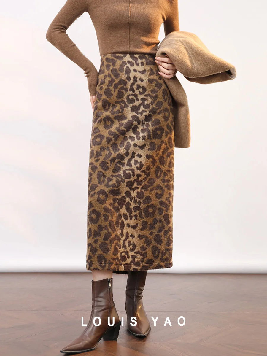 

2024 Winter Fashionable Leopard Print Jacquard Long Skirt Gentle Stylish with A Slit and No Elasticity Thick Women's Half Skirt