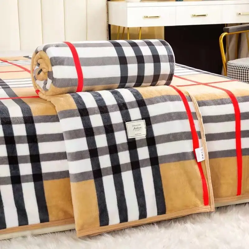 Fleece Blanket Air Conditioning  Children's  Lunch Break Thickened Coral Velvet Gift Throw Blanket