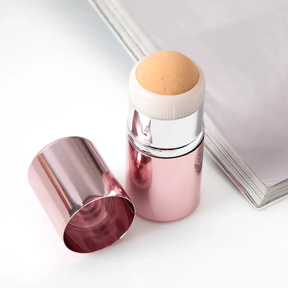 ลูกกลิ้งดูดซับความมันจากผิวหน้า ทำจากหินภูเขาไฟ 1 ชิ้น พกพาสะดวก ใช้งานได้จริง ถอดล้างทำความสะอาดได้