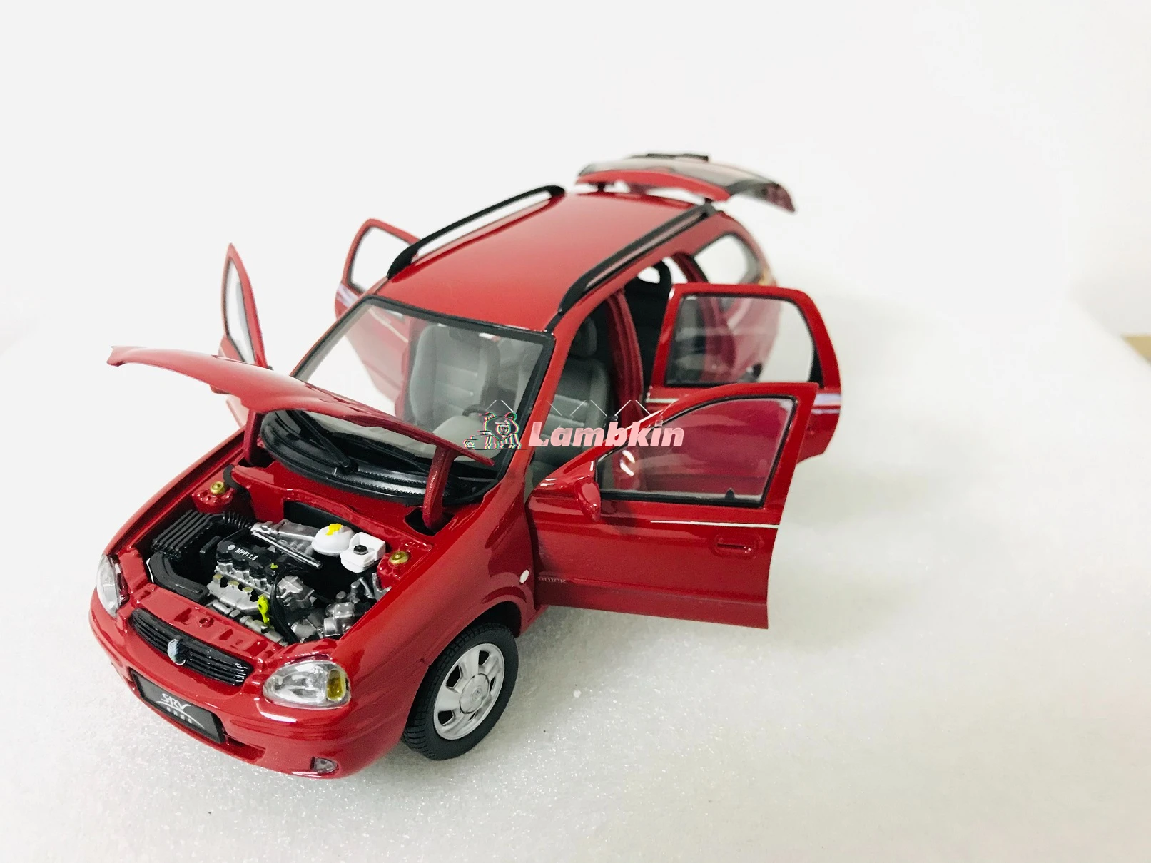 Model Decoration 1:18 For Original GM SAIL SRV Wagon Model Red Out of Print with orignal box