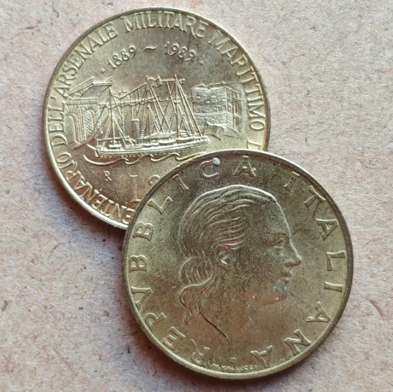 Moneta commemorativa del centenario italiano del 1989 da 24 mm del cantiere navale Taranto, moneta in rame, versione originale