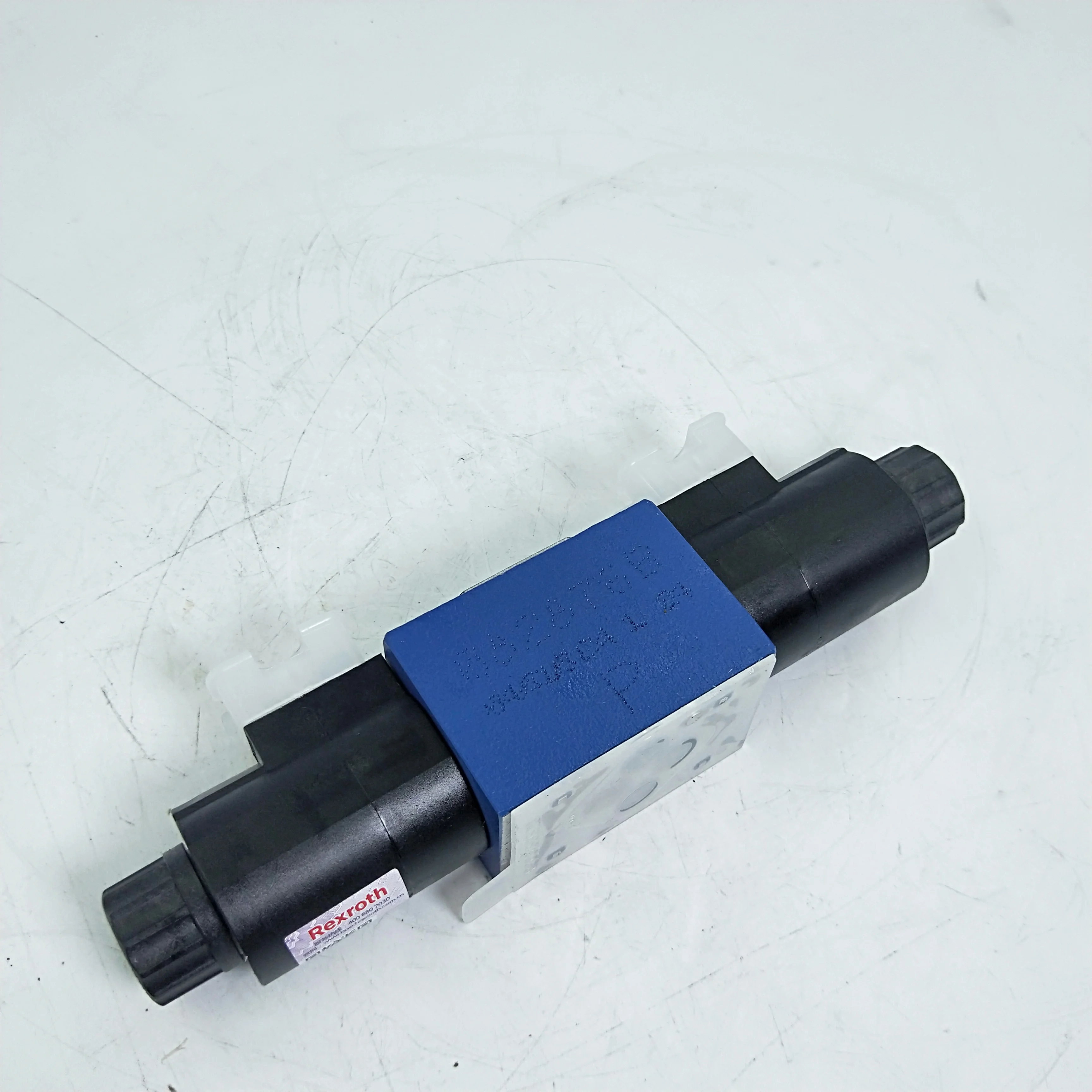 Series Directional Control Hydraulic Valve 4WRPEH10C1B100L-2X/G24K0/A1M 0811404821