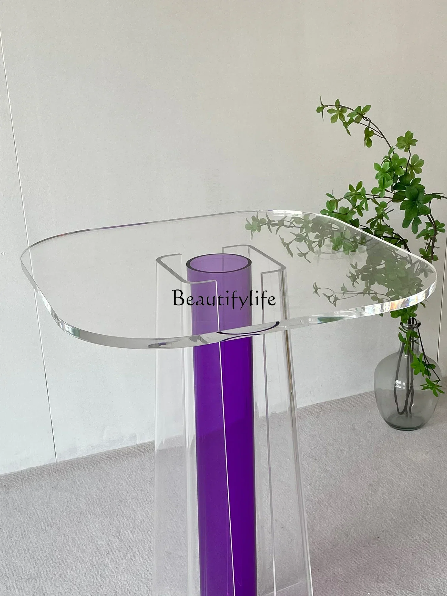 حافة أكريليك حديثة وبسيطة عدد قليل من الزوايا الفنية لغرفة المعيشة الصغيرة #6