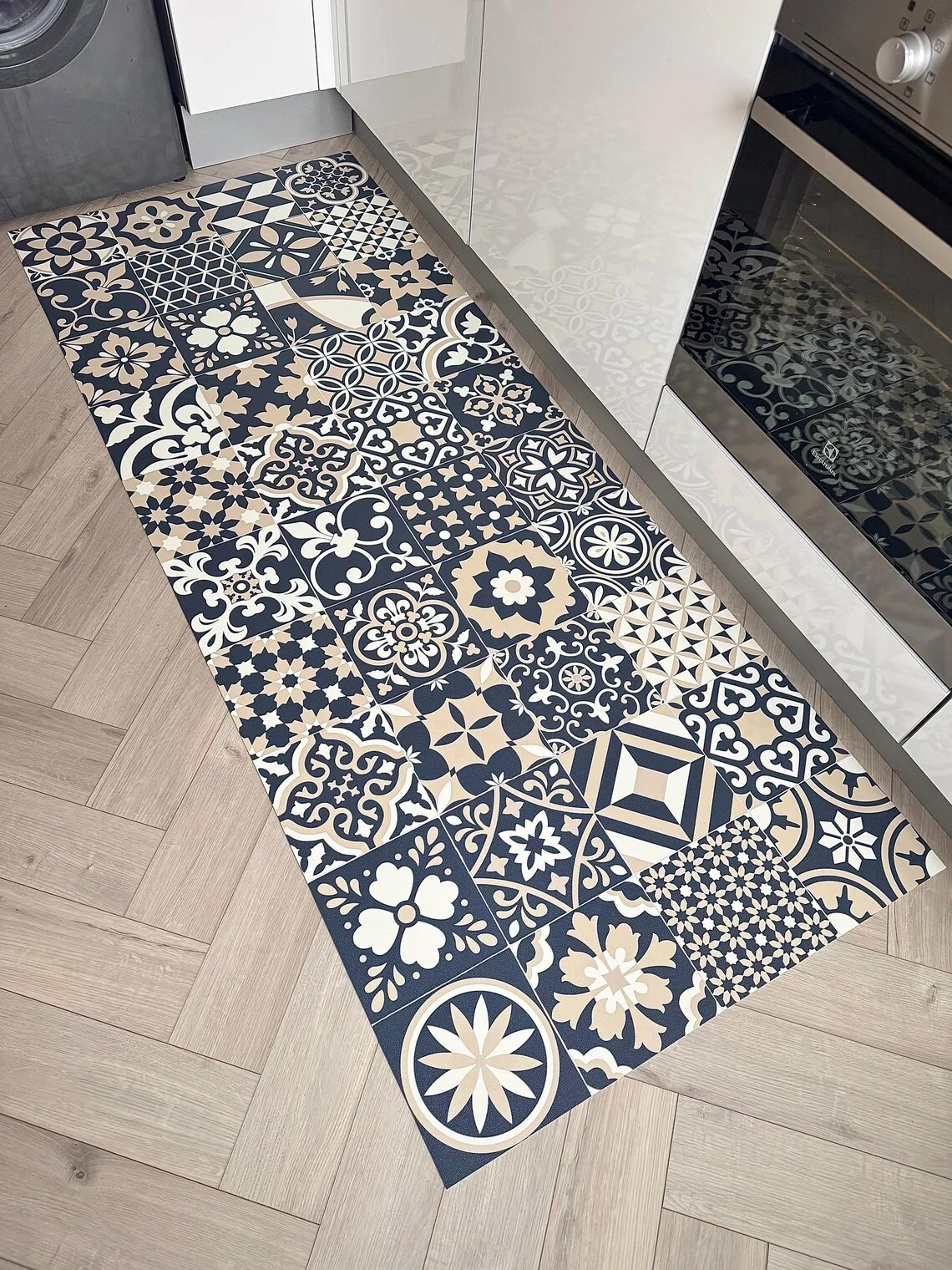 Modern Retro Tile Runner Rug Non-Slip Hallway Entrance Doormat Moroccan Style Kitchen Floor Mat Bedside Area Carpet Decor Art