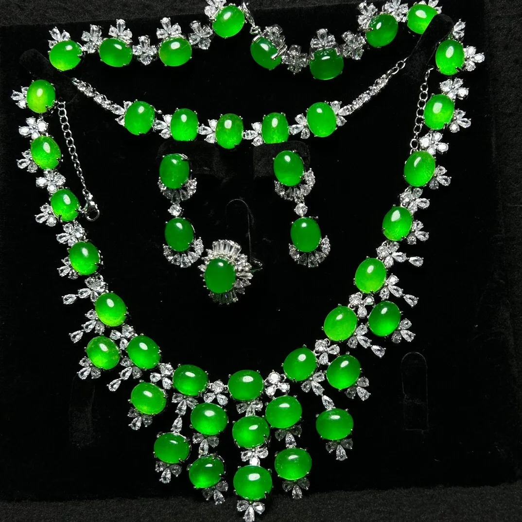

Certified 10*12mm Green Jade jadeite bracelets&necklaces&Rings&earrings Sets
