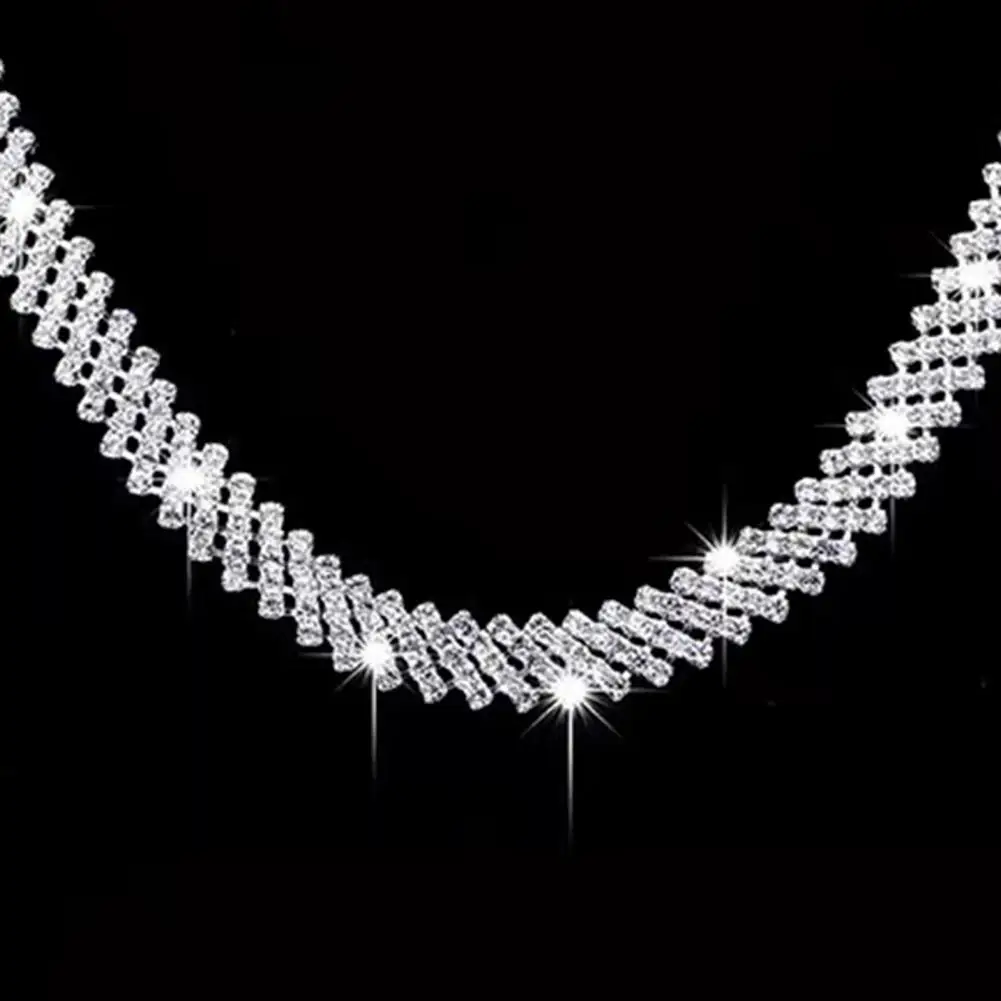 1 Set High-class Girls Necklace Shiny Bridal Necklace Luxury Bling Rhinestone Dangling Earrings Bangle Kit  Gift