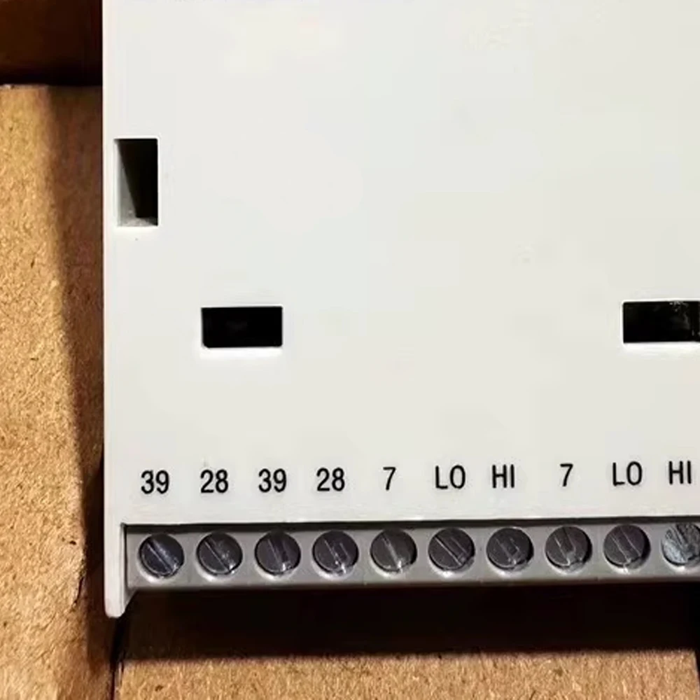 

НОВИНКА E82ZAFSC001 Гарантия один год