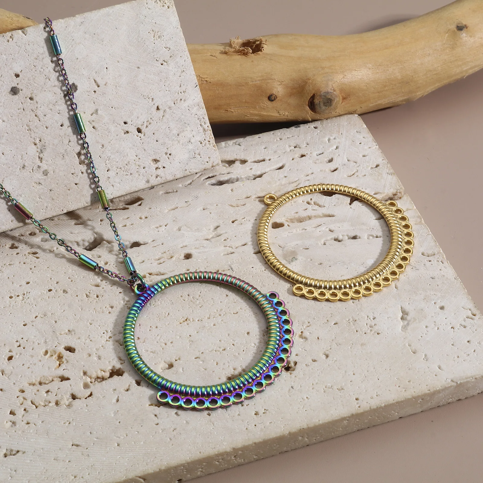 Conectores de acero inoxidable de 2 piezas para mujer, dijes de rayas de anillo circular Multicolor, fabricación de collar y pendientes Diy, hallazgos de joyería para regalos