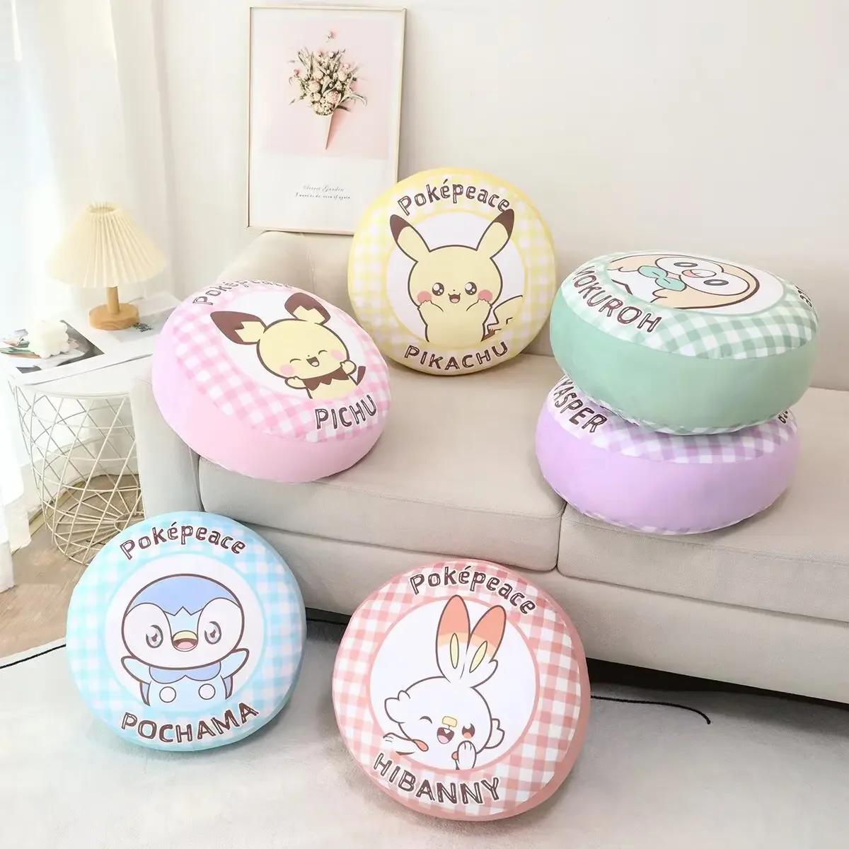 

Kawaii мягкие плюшевые игрушки Poke Peace Pikachu Pichu Mokuroh Hibanny плюшевая игрушка в японском стиле с принтом, удобная декоративная подушка