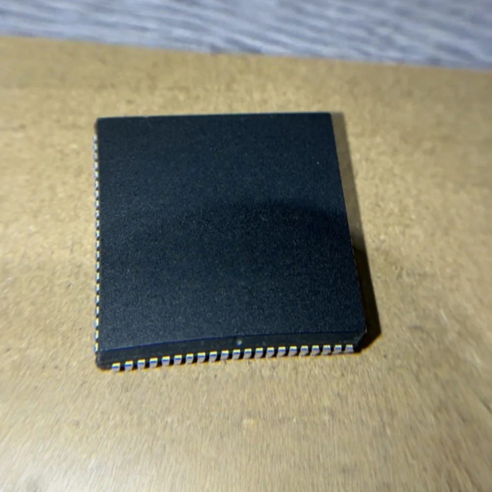 5pcs/lot MACH435Q-25JC N87C196MH SAB-C517A-LN SAB80C537-16-NT40/85 PLCC-84
