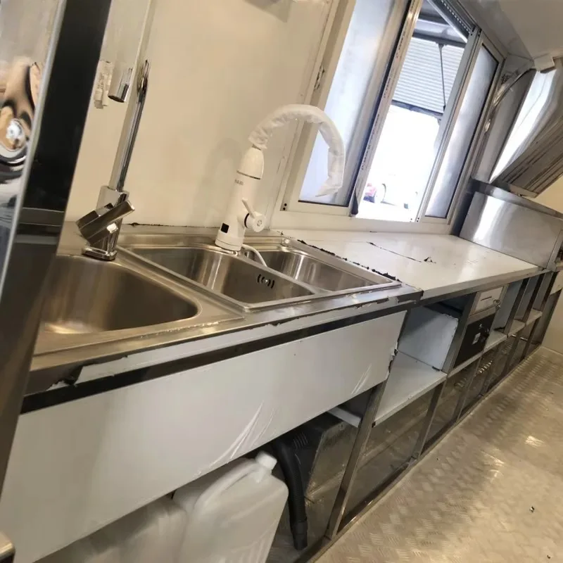 مقطورة امتياز الطعام، مقطورة طعام مصممة متعددة المحطات لخدمة المطبخ المتنوعة والمناسبات عالية الحجم #3