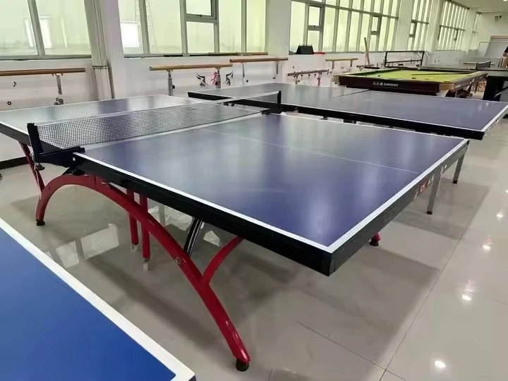 طاولة تنس خارجية عالية الجودة طاولة تنس متحركة طاولة تنس قياسية PINGPANG للبيع