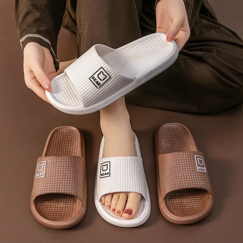 

2025 Summer Couple Style Unisex Bath Slippers – Check Dot Design, Non-Slip Odor-Resistant Comfort Sole for Home Use