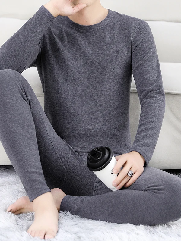

New 2025 Men's Slim Fit Thermal Underwear Set Fleece Lined Base Layer Shirt Long Pants Warm Comfortable Polyester Blend